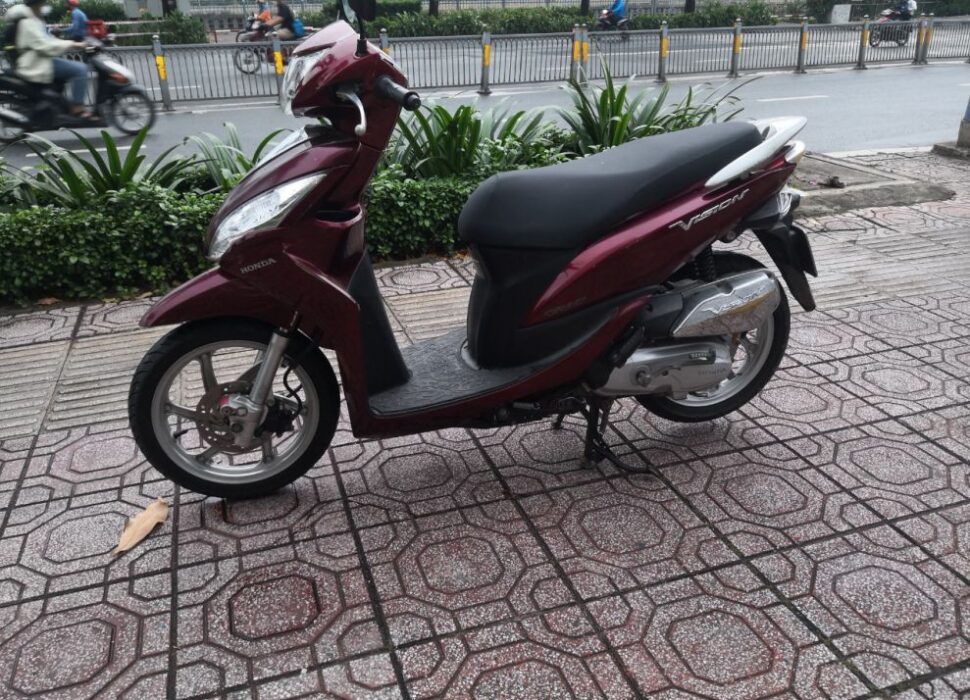 Honda vision 110cc for rent Ho chi minh
