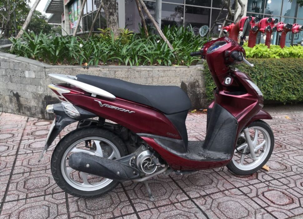 Honda vision 110cc for rent Saigon