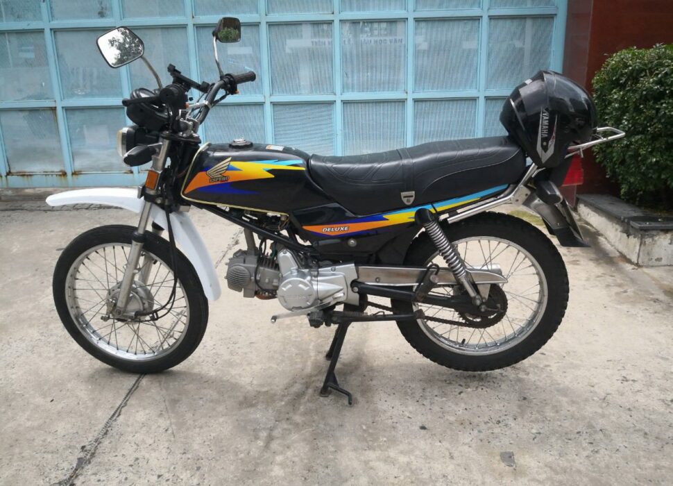 Detech Win 120cc manual bike