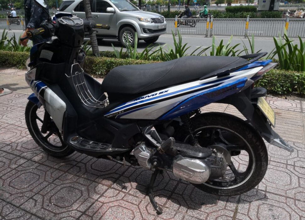 yamaha nouvo 5 sx 135cc Fi 2013 automatic scooter